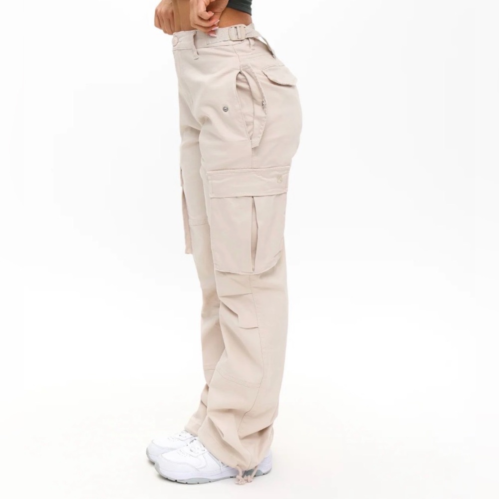 BuffBunny Curvy Stretch Cargo Pants